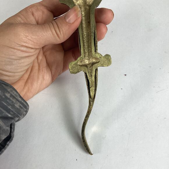 Vintage Solid Brass Alligator Crocodile Nutcracker - Picture 11 of 15